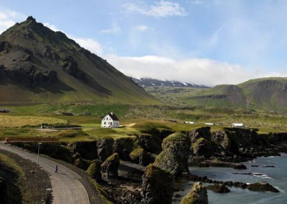 Péninsule des Trolls - Les matins du monde