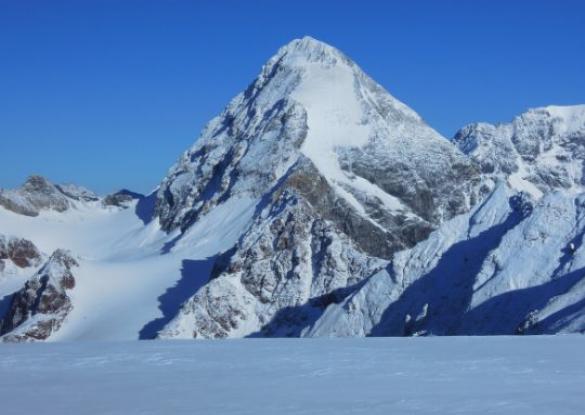 Ortles, raid itinérant à ski de randonnée - Les matins du monde