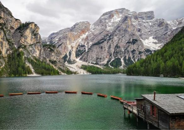 Parapente à la découverte des Dolomites - Les matins du monde
