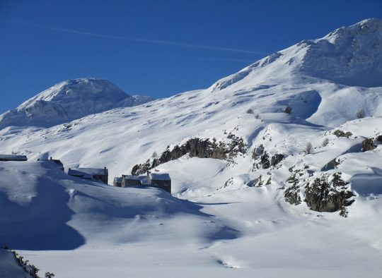 Suisse - Le Simplon - Grands Cols et Hospices des Alpes en Raquettes